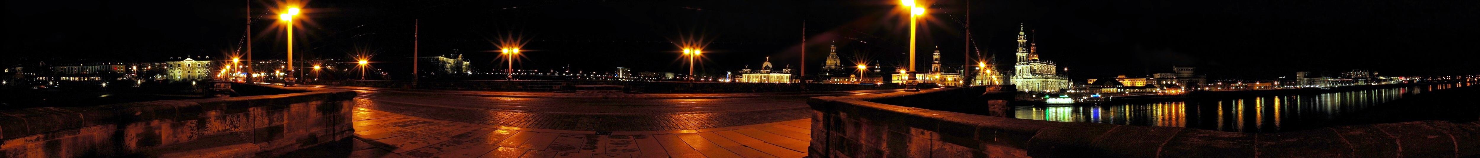 Panorama - Dresden bei Nacht 1