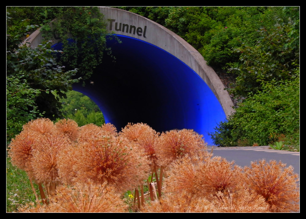 Blauer Tunnel